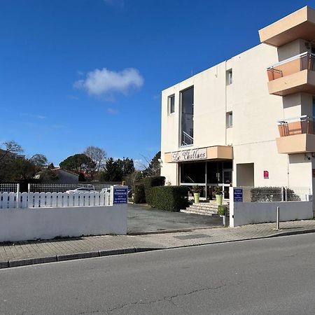 Hotel Le Challans Exterior photo