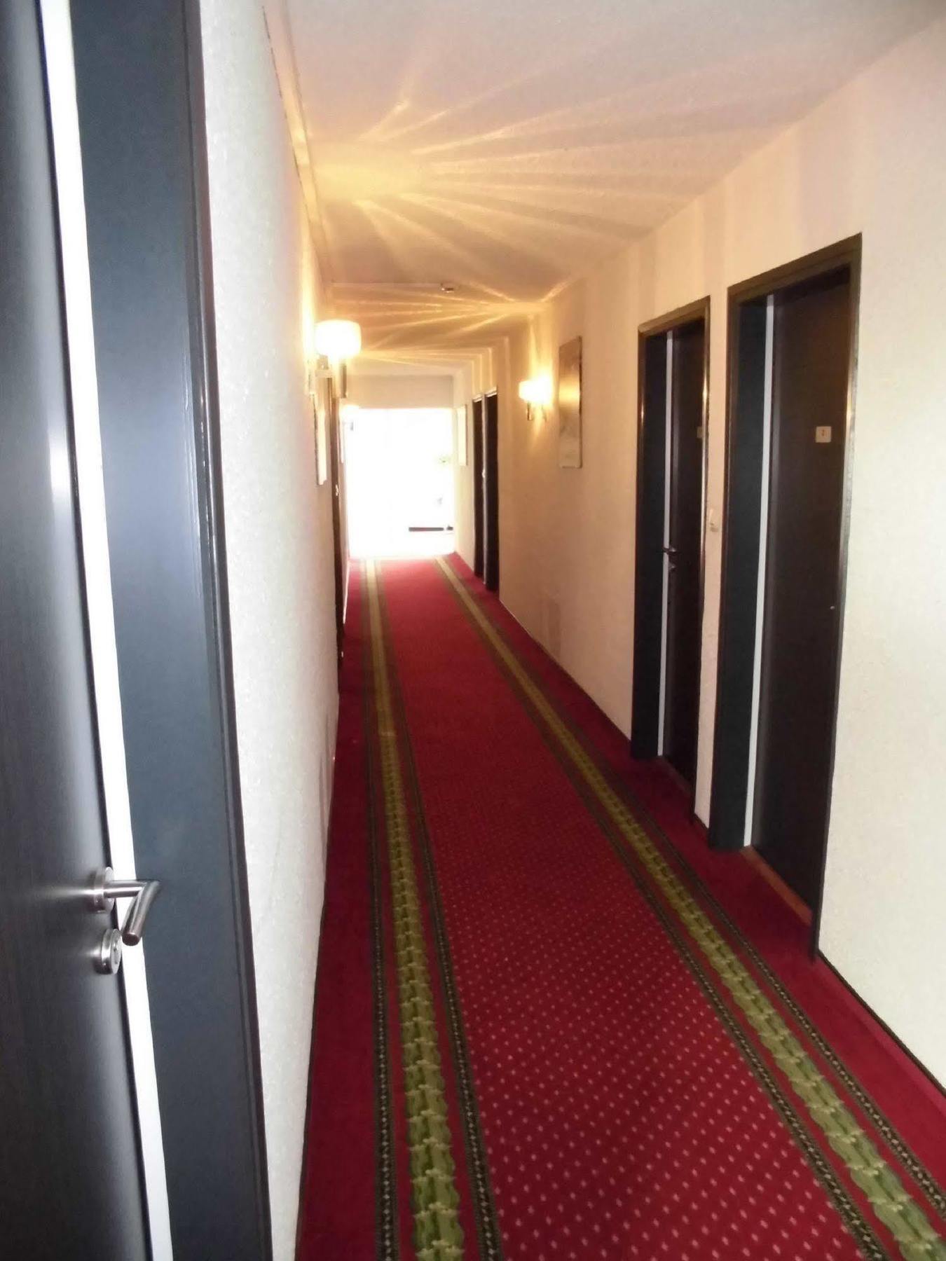 Hotel Le Challans Exterior photo